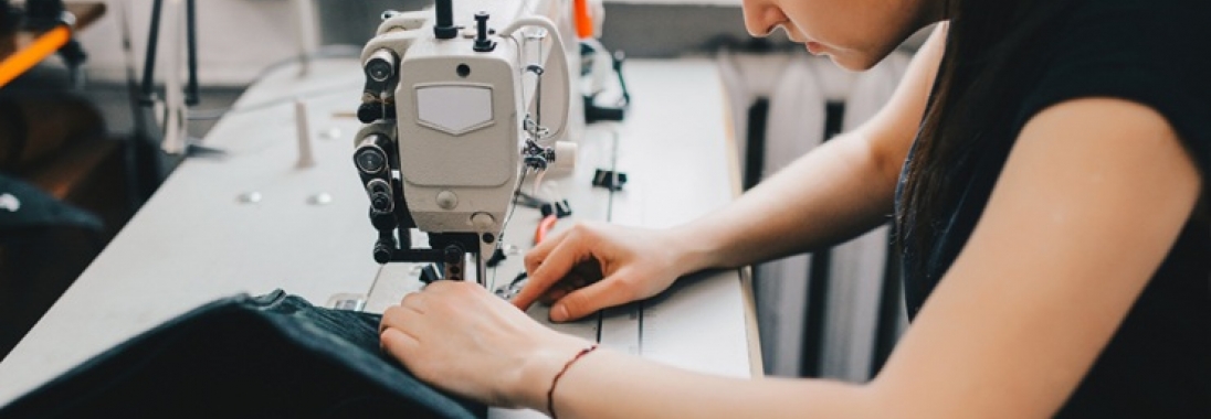 Új esély a munkaerőpiacon: több mint 26 milliárdból támogatják a roma nők foglalkoztatását